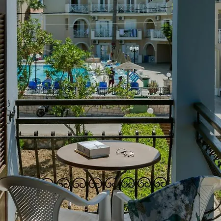 Nicole Aparthotel