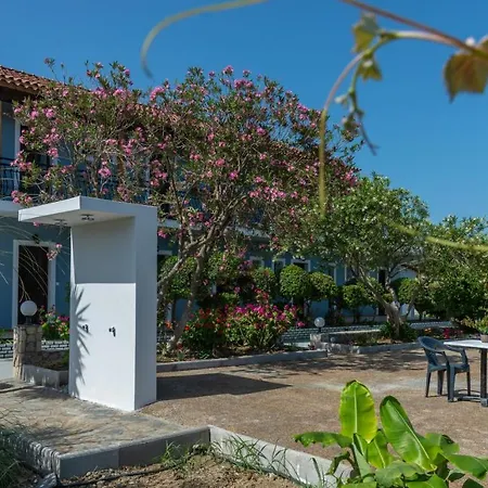 Nicole Aparthotel